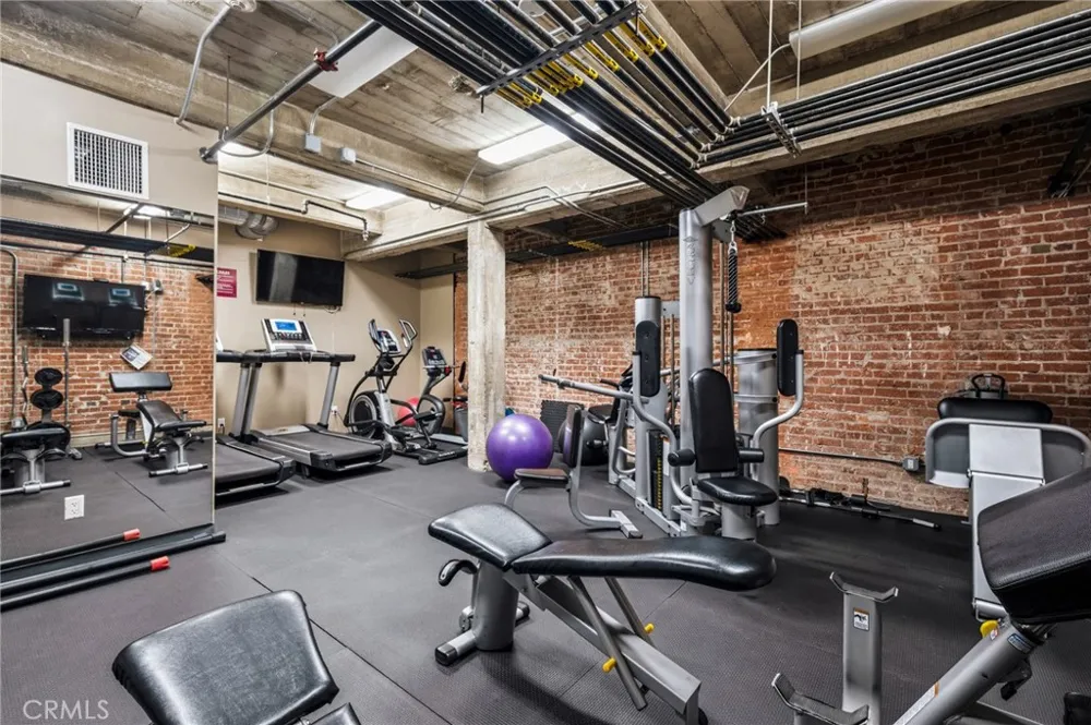 835 Locust #524 Long Beach, CA 90813