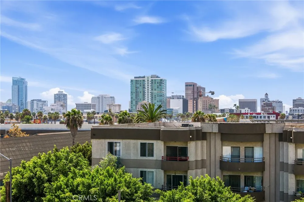 835 Locust #524 Long Beach, CA 90813