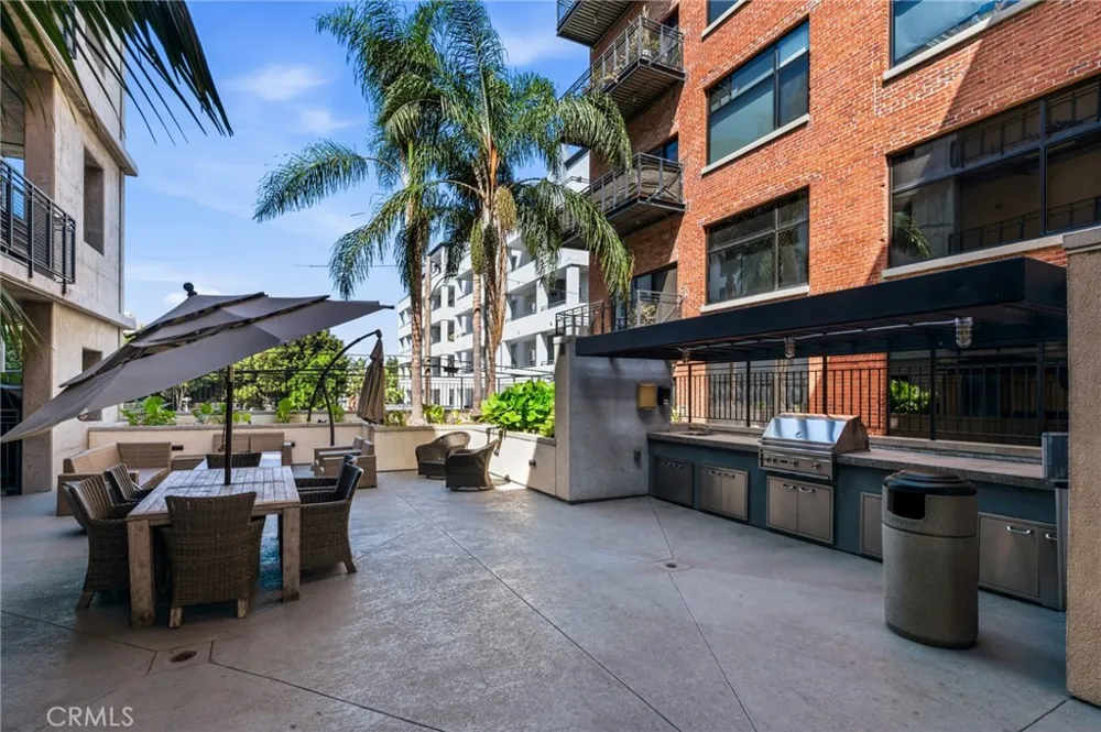 835 Locust #524 Long Beach, CA 90813