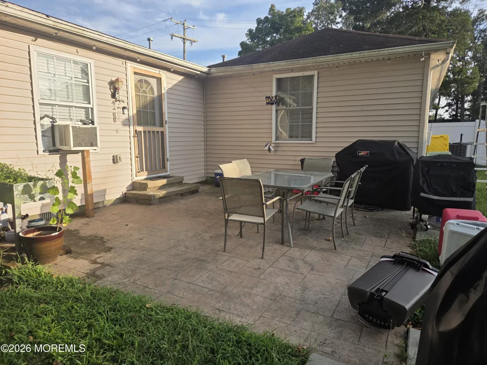 211 Magnolia Avenue Toms River, NJ 08757