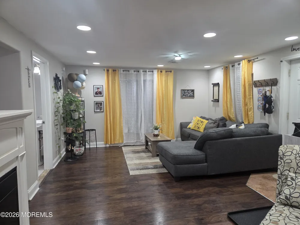 211 Magnolia Avenue Toms River, NJ 08757