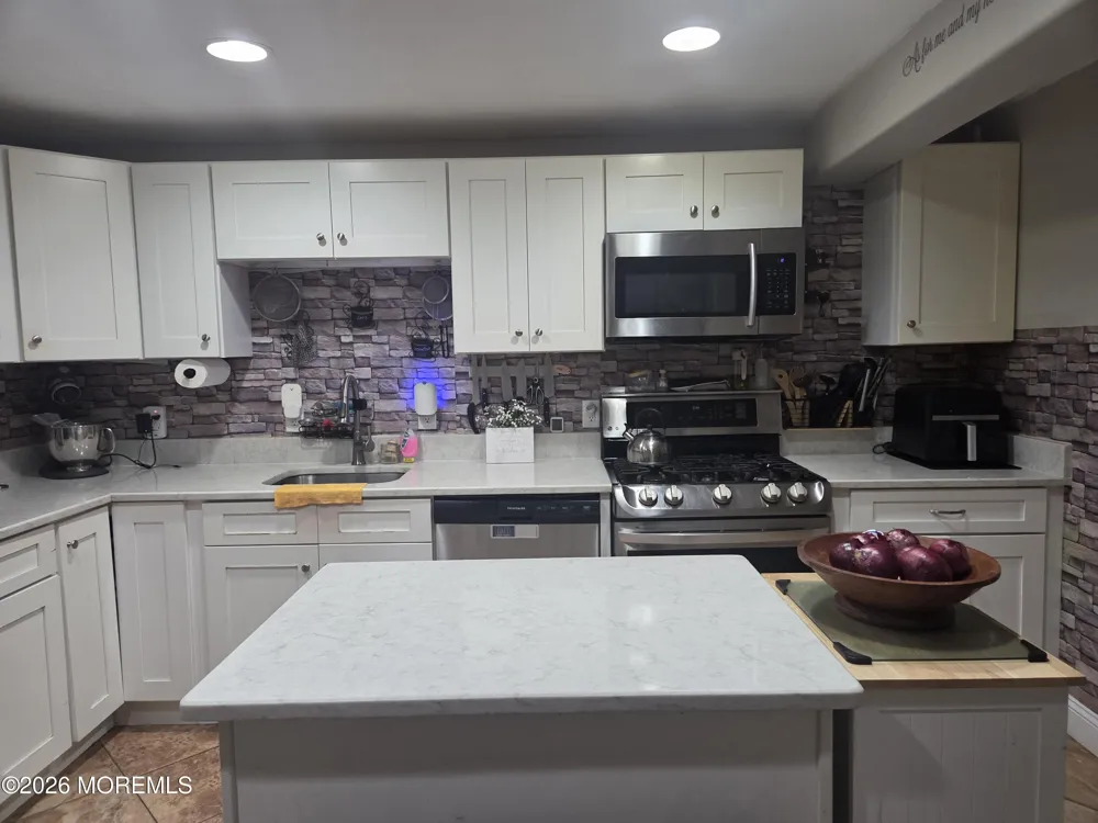 211 Magnolia Avenue Toms River, NJ 08757