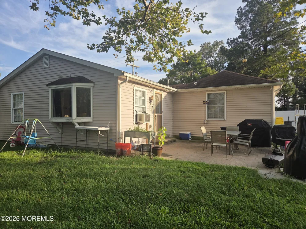 211 Magnolia Avenue Toms River, NJ 08757
