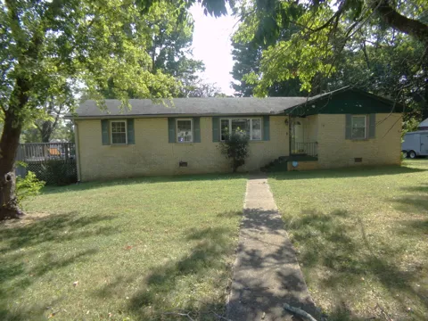 201 Woods Ave S