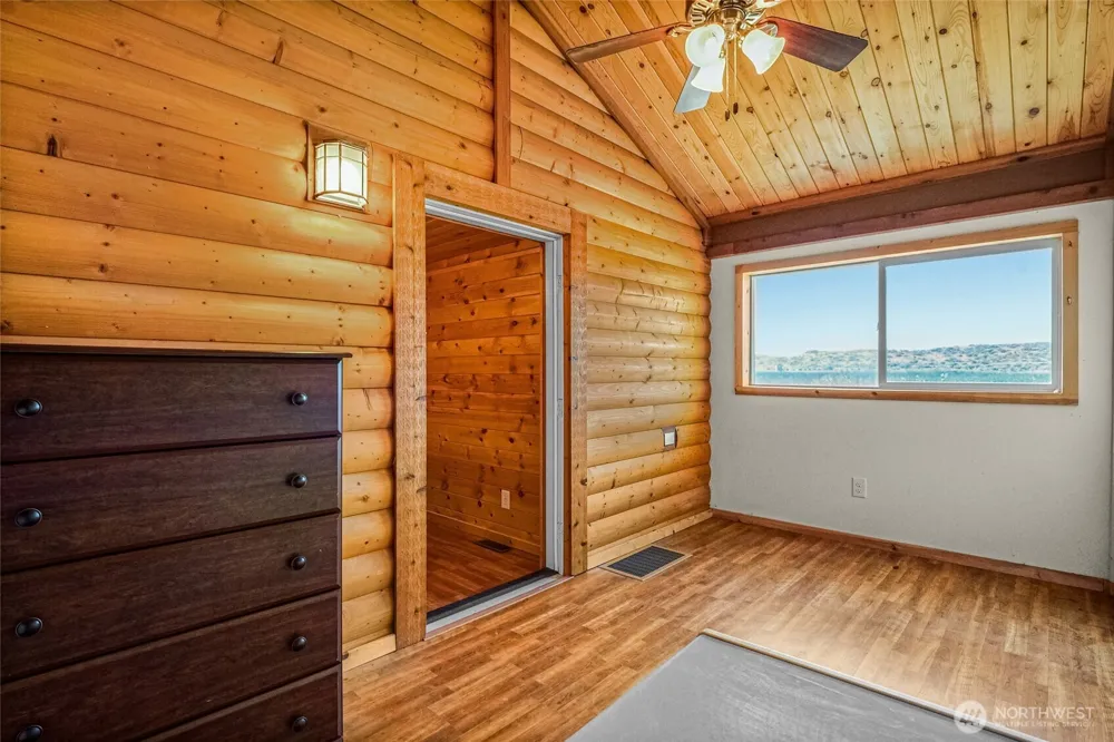 15561 State Hwy 262 #354 Warden, WA 98857