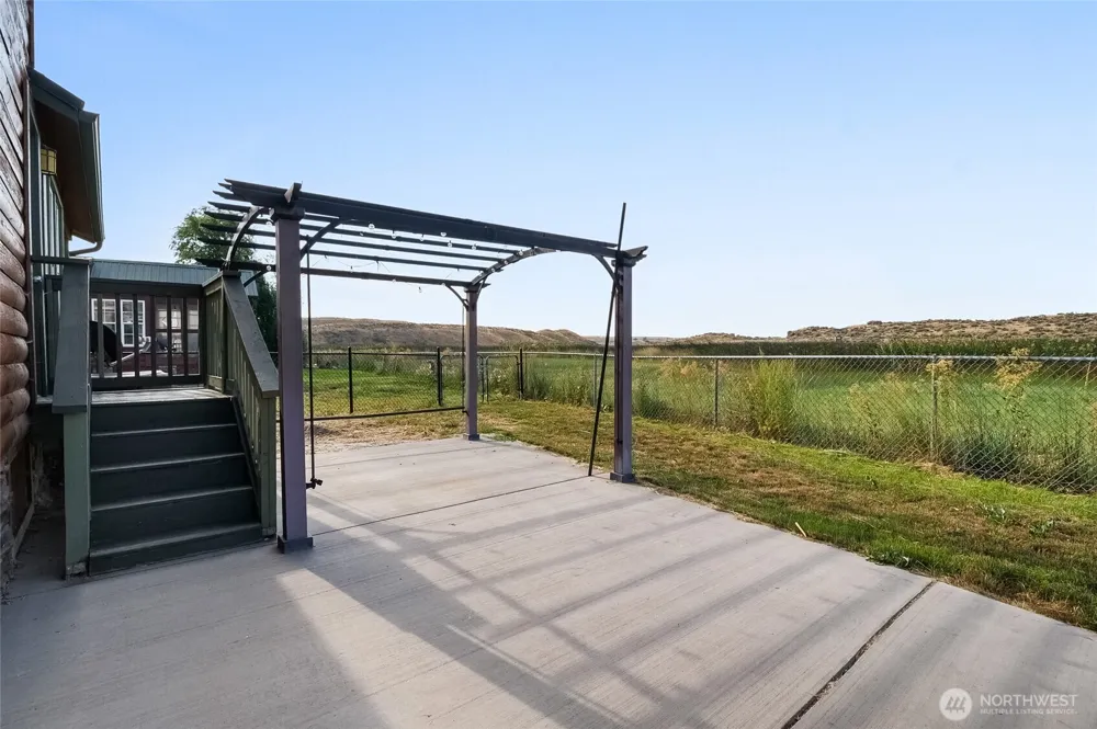 15561 State Hwy 262 #354 Warden, WA 98857