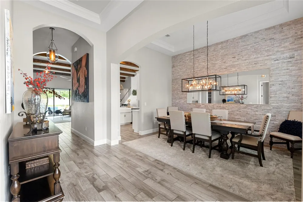 1404 HAMLIN RIDGE AVENUE Valrico, FL 33596