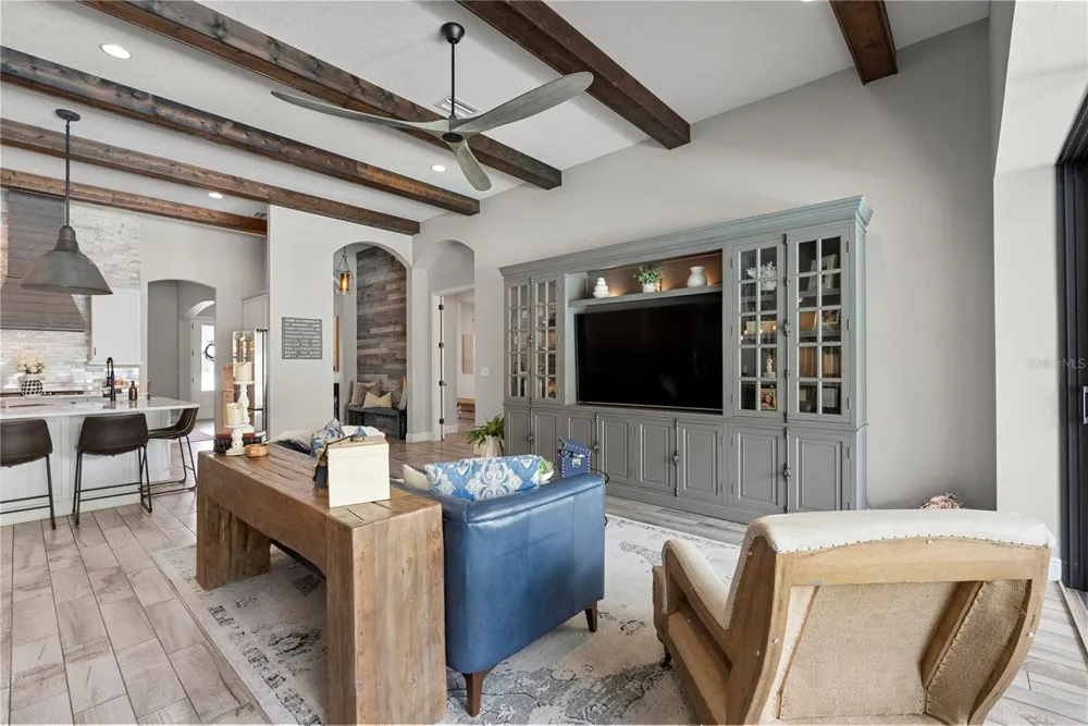 1404 HAMLIN RIDGE AVENUE Valrico, FL 33596