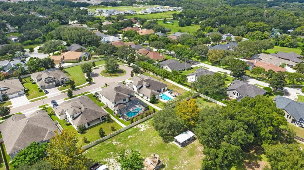 1404 HAMLIN RIDGE AVENUE Valrico, FL 33596