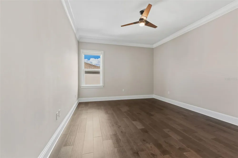 481 W DAVIS BOULEVARD Tampa, FL 33606