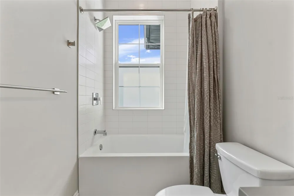 481 W DAVIS BOULEVARD Tampa, FL 33606