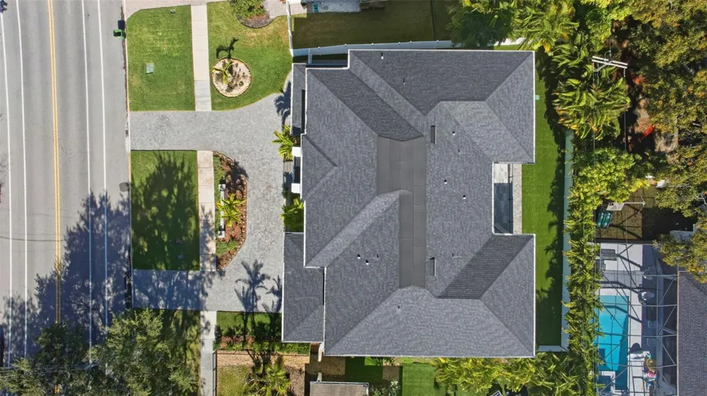 481 W DAVIS BOULEVARD Tampa, FL 33606