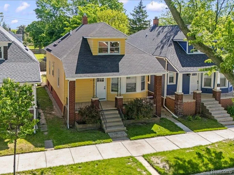4498 Fischer Street Detroit City, MI 48214
