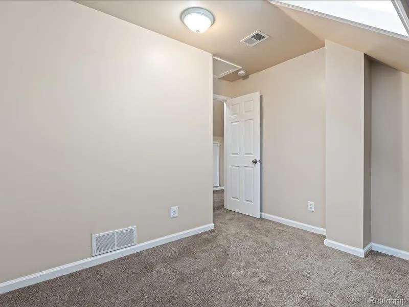4498 Fischer Street Detroit City, MI 48214