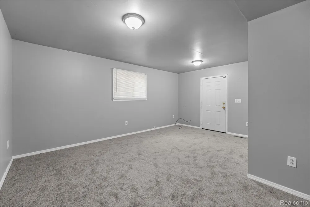 14822 Kentfield Street Detroit City, MI 48223