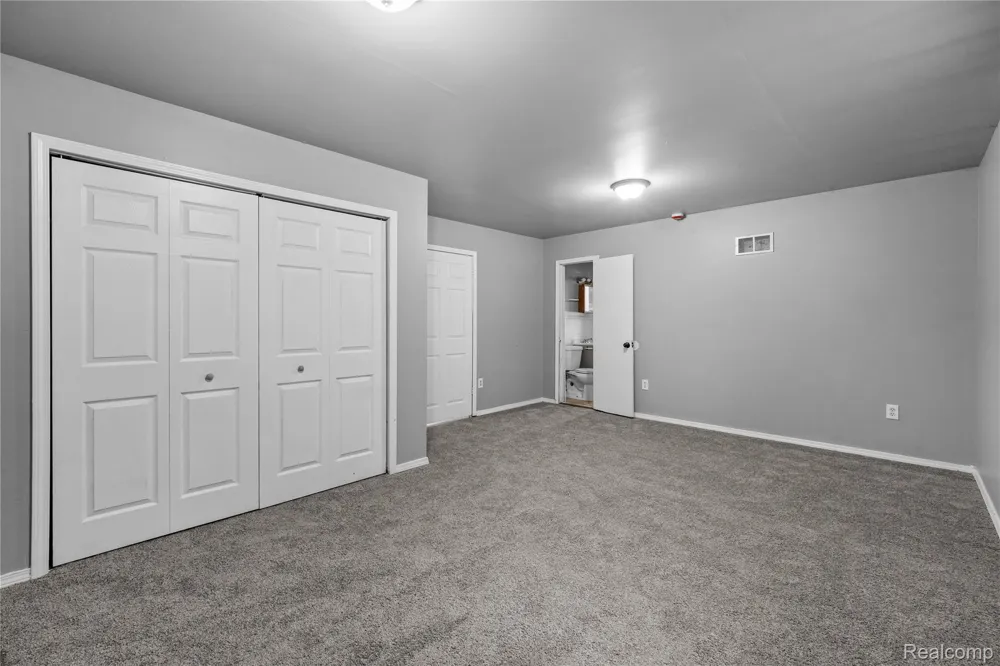 14822 Kentfield Street Detroit City, MI 48223