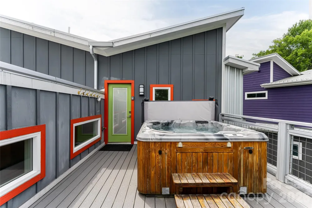 8 Birdhouse Row Asheville, NC 28801