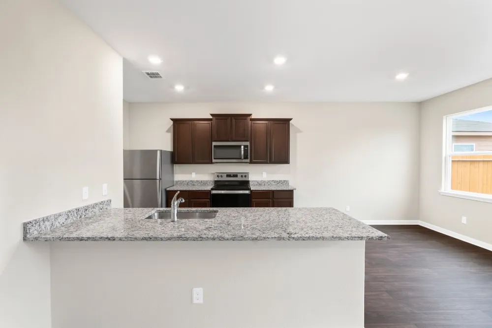 719 Wonderland Trail New Braunfels, TX 78132