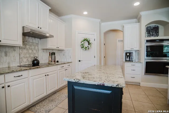 27931 BOGEN RD New Braunfels, TX 78132