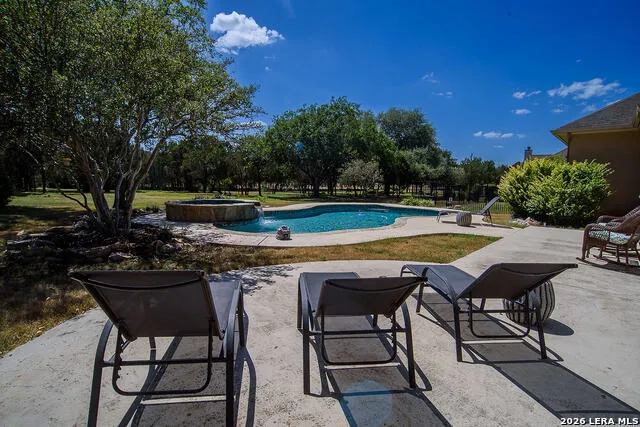 27931 BOGEN RD New Braunfels, TX 78132