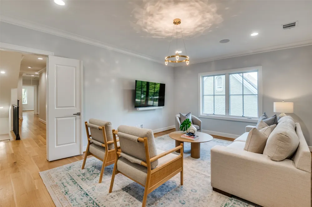 4031 Prescott Avenue Dallas, TX 75219