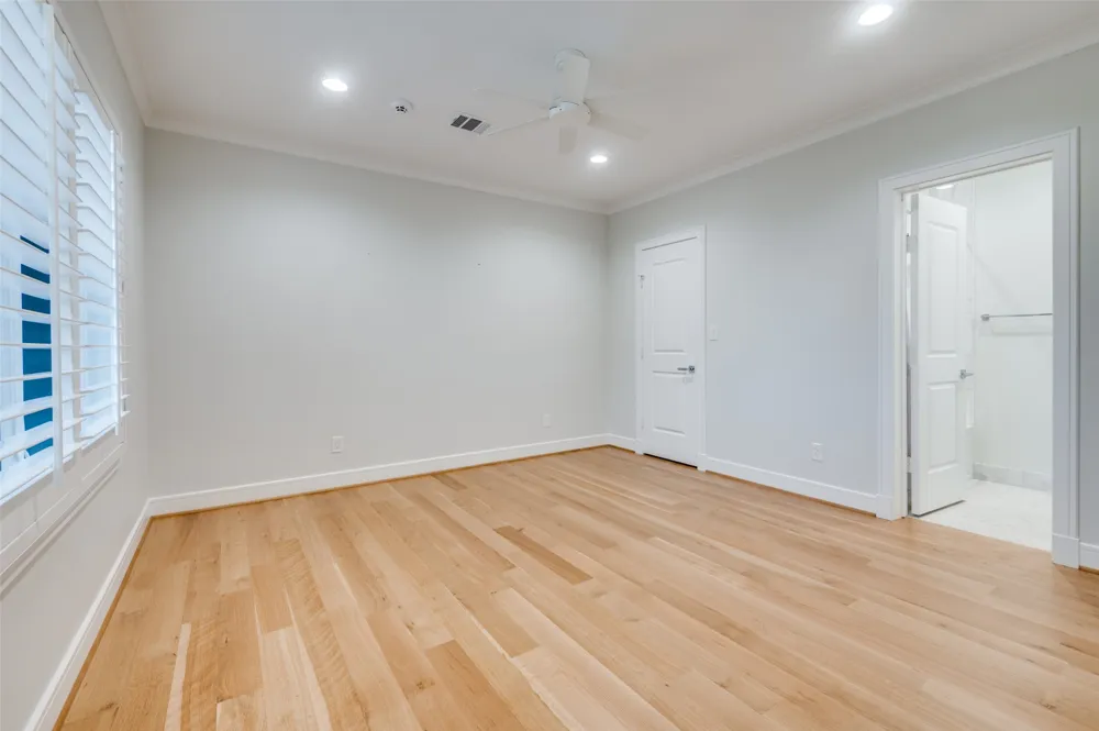 4031 Prescott Avenue Dallas, TX 75219
