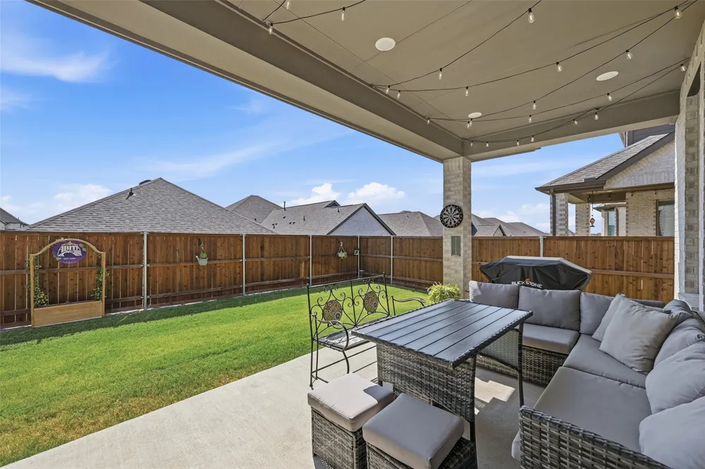 3731 Cherry Hills Drive Sherman, TX 75090