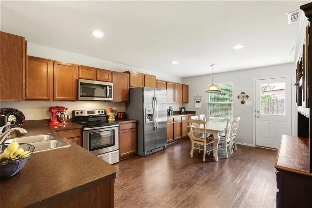 807 Windflower Drive Fate, TX 75087