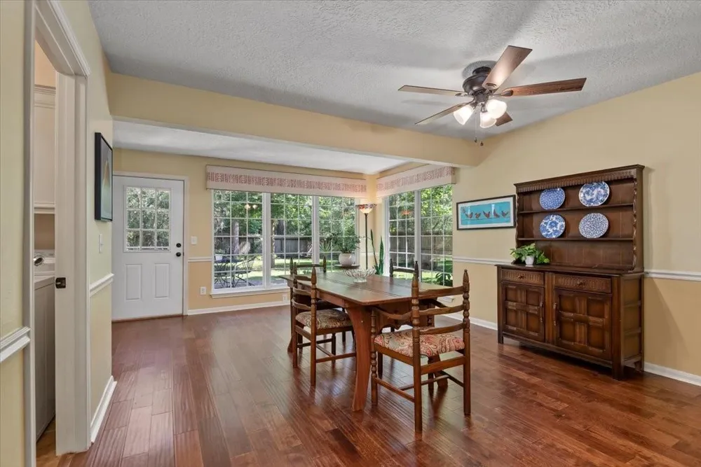 10 Cape Chestnut Drive Spring, TX 77381