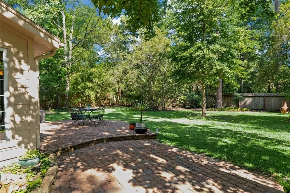 10 Cape Chestnut Drive Spring, TX 77381