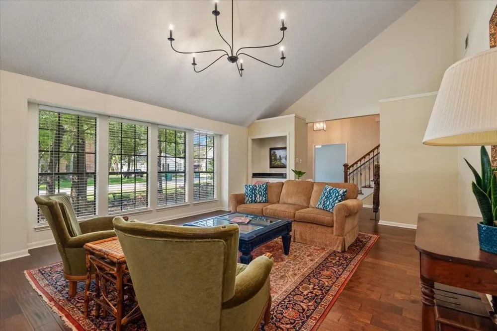 10 Cape Chestnut Drive Spring, TX 77381