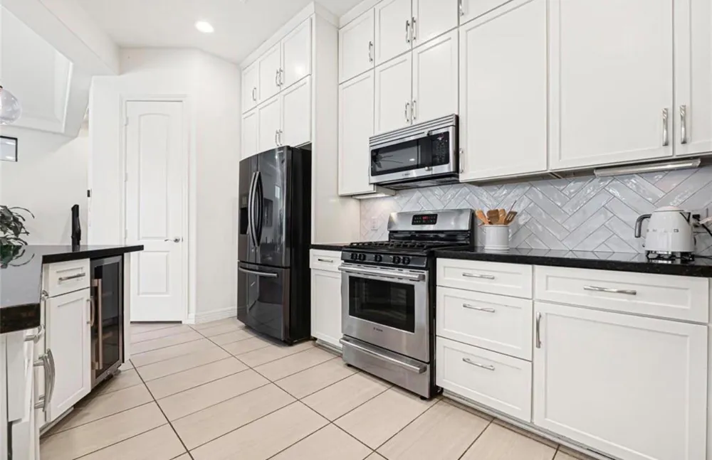 1531 Woodbend Park W Houston, TX 77055