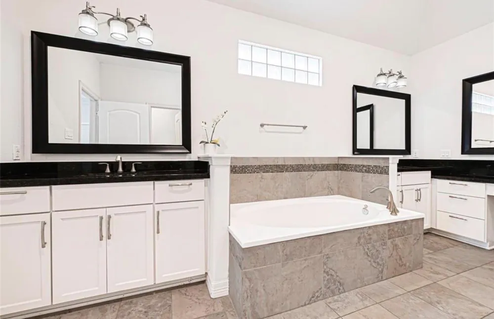 1531 Woodbend Park W Houston, TX 77055