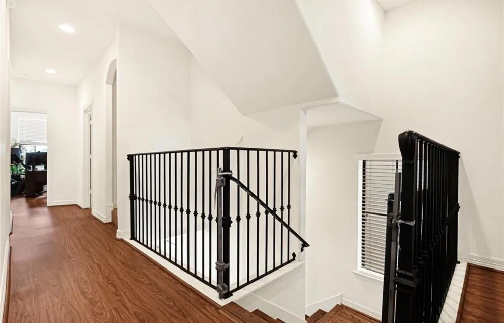 1531 Woodbend Park W Houston, TX 77055