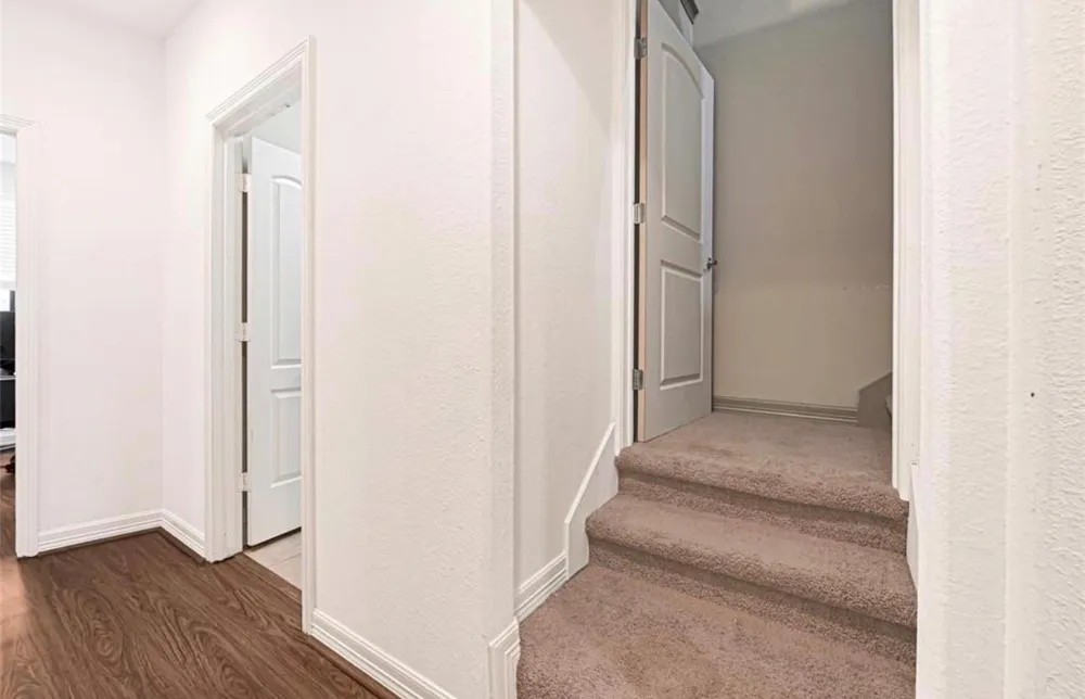 1531 Woodbend Park W Houston, TX 77055