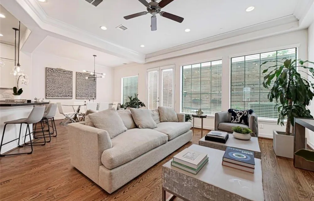 1531 Woodbend Park W Houston, TX 77055