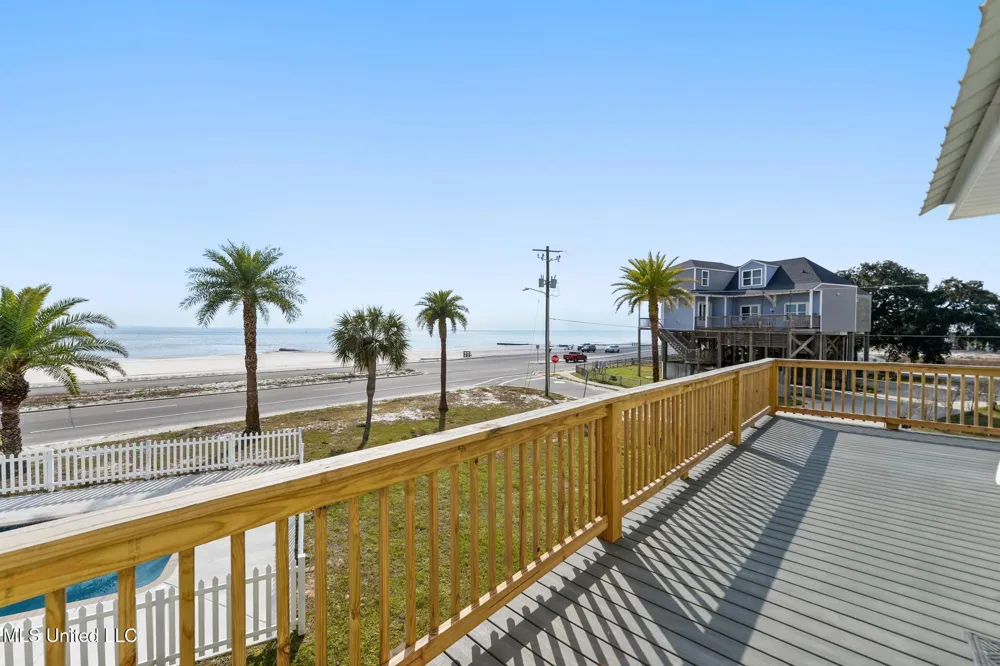 806 W Beach Boulevard Long Beach, MS 39560