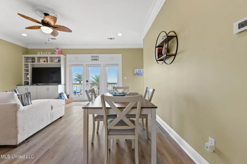 806 W Beach Boulevard Long Beach, MS 39560