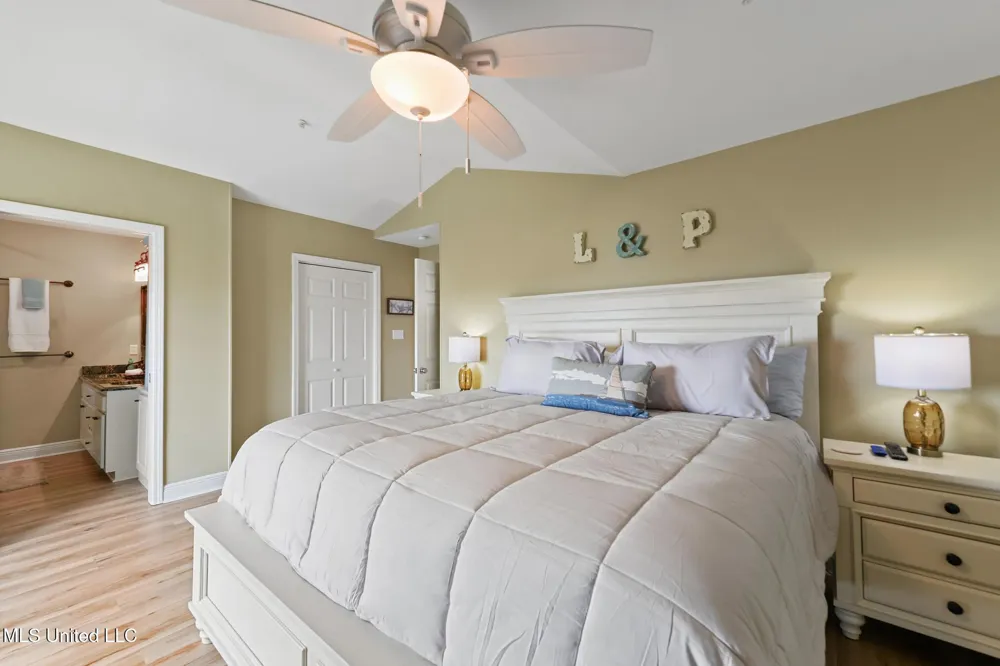 806 W Beach Boulevard Long Beach, MS 39560