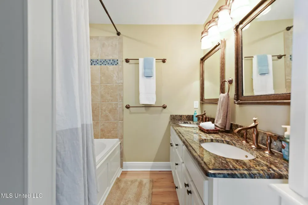 806 W Beach Boulevard Long Beach, MS 39560