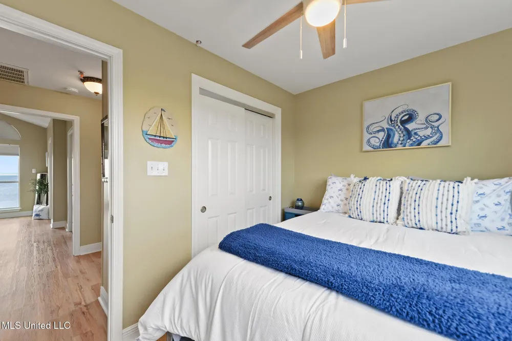 806 W Beach Boulevard Long Beach, MS 39560