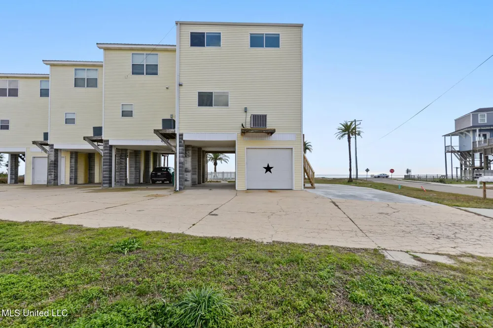806 W Beach Boulevard Long Beach, MS 39560