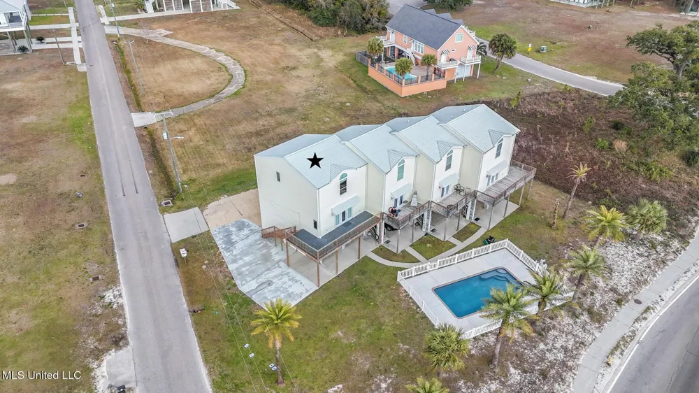 806 W Beach Boulevard Long Beach, MS 39560