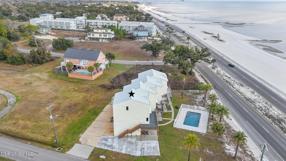 806 W Beach Boulevard Long Beach, MS 39560