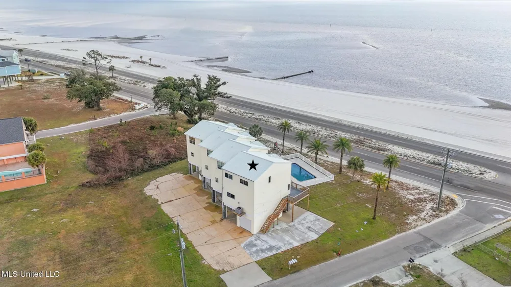 806 W Beach Boulevard Long Beach, MS 39560