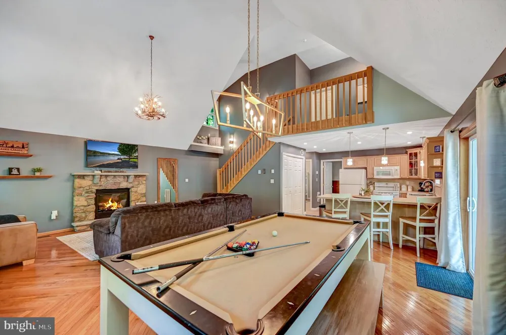 5376 CONOQUENISSING DRIVE Pocono Lake, PA 18347