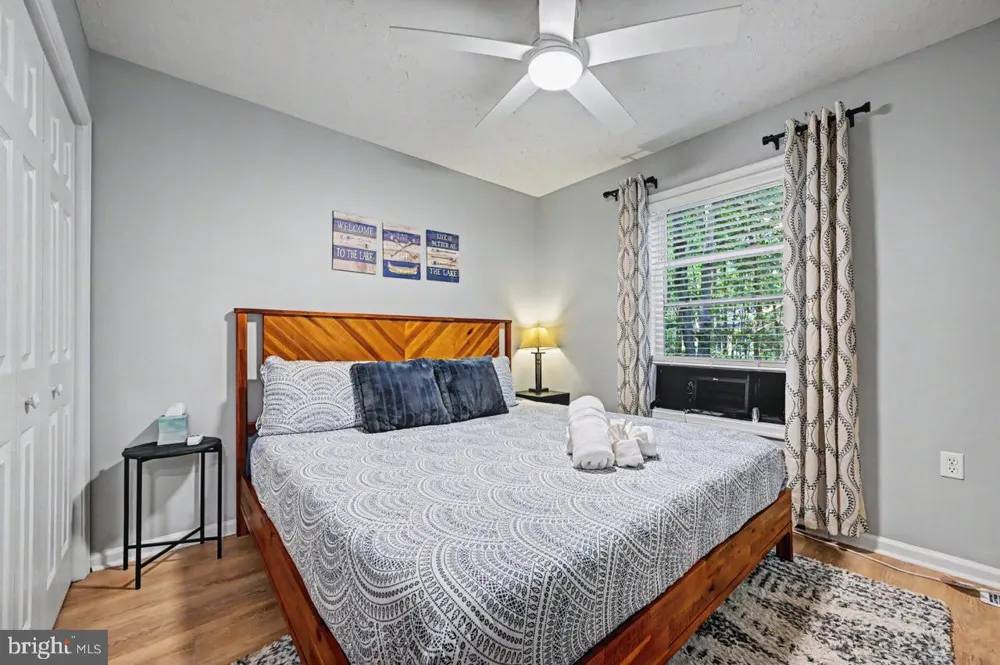 5376 CONOQUENISSING DRIVE Pocono Lake, PA 18347