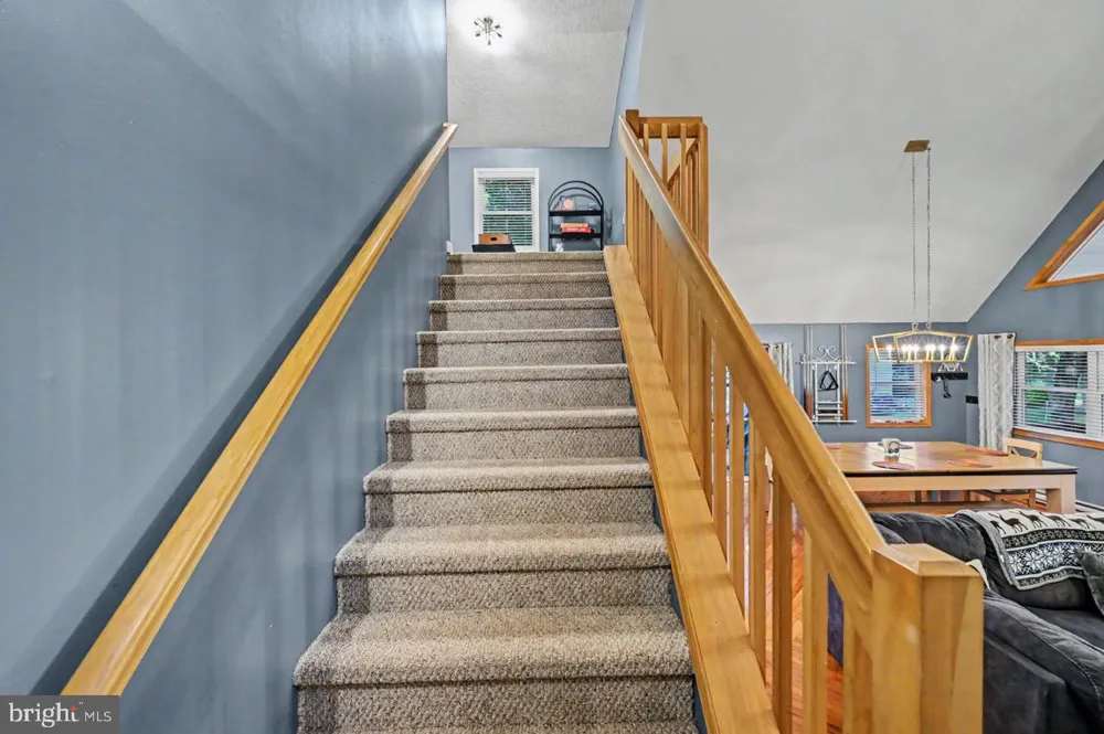 5376 CONOQUENISSING DRIVE Pocono Lake, PA 18347