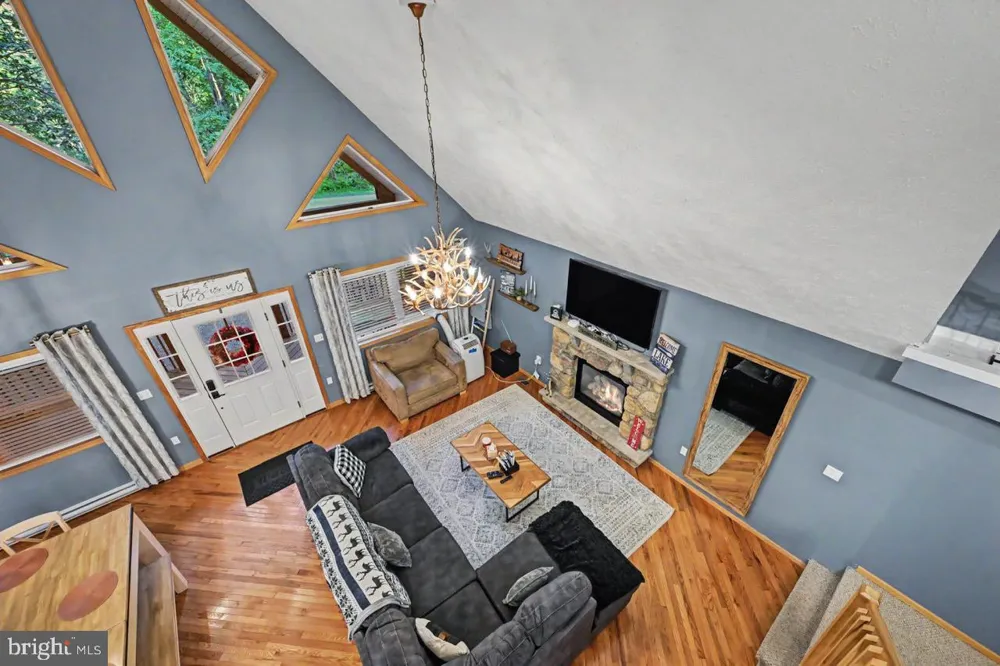 5376 CONOQUENISSING DRIVE Pocono Lake, PA 18347