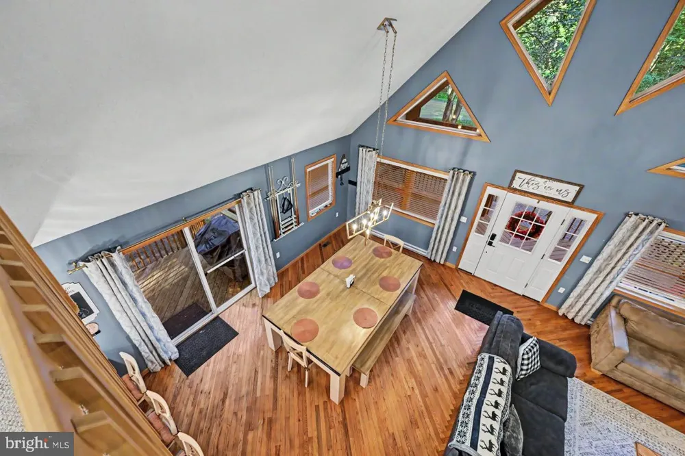 5376 CONOQUENISSING DRIVE Pocono Lake, PA 18347